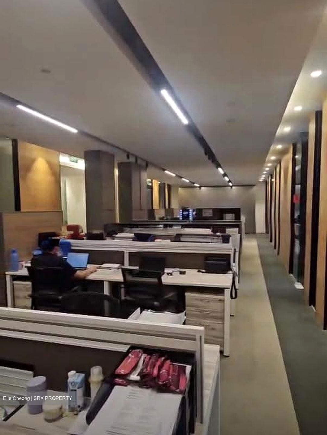 Parkview Square (D7), Office #637238381